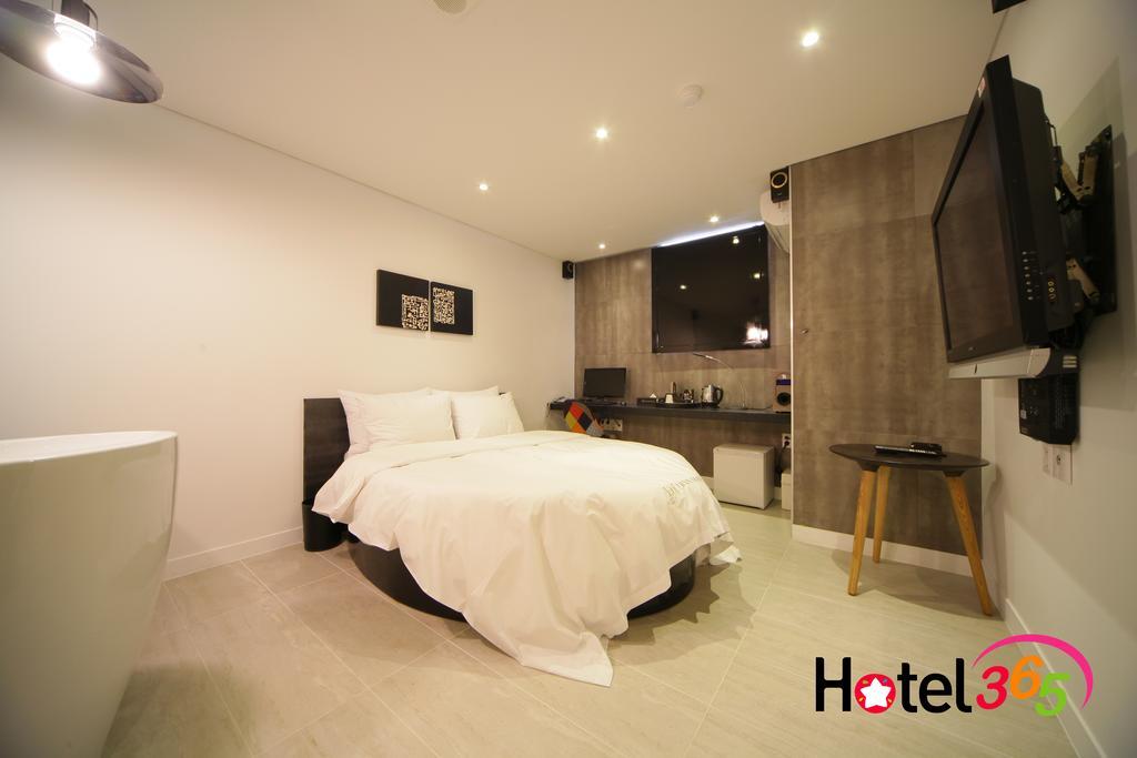 Diva Hotel Seoul Room photo